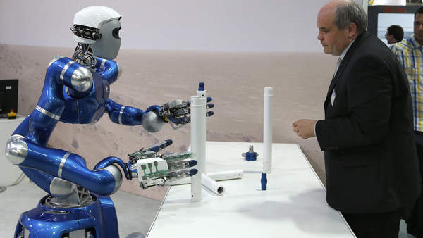 Robots and AI: Utopia or Dystopia? (II)